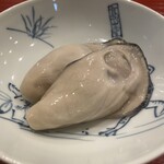 小料理 かん田 - 牡蠣、プリプリに太って実が詰まって濃厚な旨味