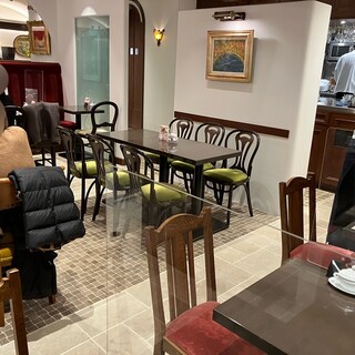 カフェ・ド・銀座みゆき館_2