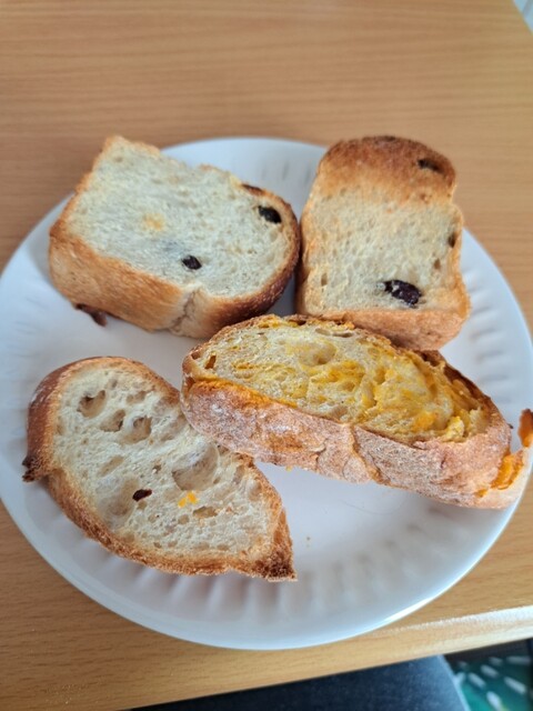 ドモンパン（Domon pan） - 猪苗代（パン）の写真