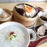 中華ダイニング SCENT - セイロ蒸しランチ（ブリの香り蒸し）とプーアル茶