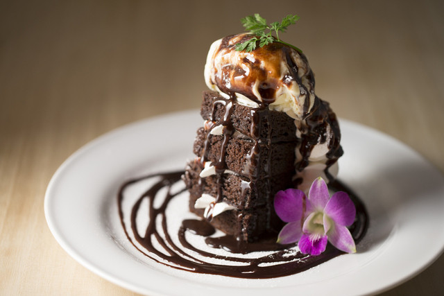 ロイヤルハワイアンテーブル 野々市店 Royal Hawaiian Table 野々市 北陸 ダイニングバー 食べログ