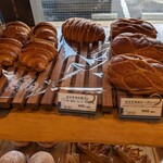 青い扉のパン屋さん OVEN - 