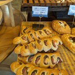 青い扉のパン屋さん OVEN - 