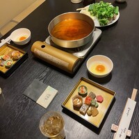 はり重 道頓堀本店 - 4人掛けテーブルの個室席