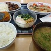 大衆食堂 半田屋 サッポロファクトリー前店