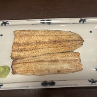 割烹 蒲焼 大沼 - 白焼き３４７０円。