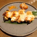 飲んべぇ食堂 らくだ屋 - 手羽中ねぎ串焼きだったかな？辛子味噌をつけて旨い！