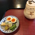 瓢亭 - 八寸。瓢箪型の三段が可愛い！