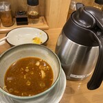 中華そば 笑歩 - 最後はポットの出汁を加えてスープ割り