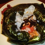 手作り大衆居酒屋 二十八萬石 - 二十八特製山賊おにぎり 中身具材