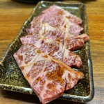 焼肉 龍 - 上カルビ