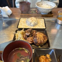 鉄板和食とワイン 萬鉄 - 