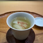 中華 大しげ - ◆有田鶏、白菜、金華ハムなどの蒸しスープ