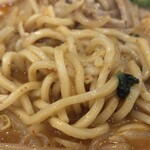 蒙古タンメン中本 - 麺アップ