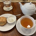 Y's tea room - 