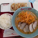 くるまやラーメン - 料理写真: