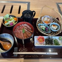 和牛焼肉 徳 - 
