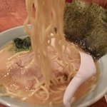 家系ラーメン 新宿家 - 