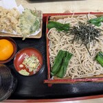 手打ち やぶそば - 料理写真:しゅうまい天ざるにニラ追加