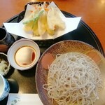 手打そば 満作 - キス天そば