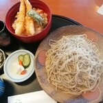 手打そば 満作 - エビ天丼セット