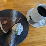 珈琲農園直営店　mol cafe - 