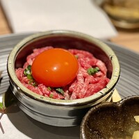 焼肉ホルモン 稲田 - 正真正銘のユッケ