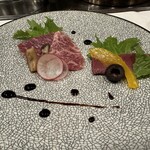 特選近江牛レストラン ティファニー - ハートのマリネ（右） イチボのマリネ（左）