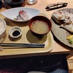うみからそらへ - うみそら定食(鯛の塩焼き) 1200円