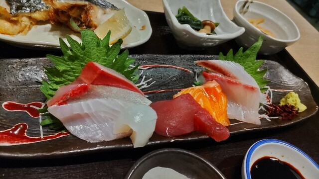 Gyokou Chokusou Seafood Sakaba Anji Karasumen Rokkaku Ten photo 2