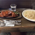 ノンシャラン - 室蘭ポークチャップ¥2320とエビピラフ¥1250