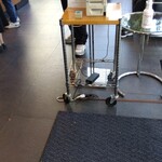 粟玄 - 入ったら購入順と購入後商品のお渡しとしての番号札を取ります