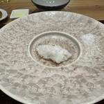 肉料理ふくなが - ハンバーグの残りの肉汁にご飯を入れます