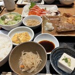 天然魚と七輪焼き 隠れ居酒屋 雑魚や - 