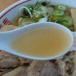 喜多方ラーメン 天高盛 - 鶏ガラをベースの繊細なスープ