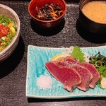 トッサ・ジ・クラッサン - 鰹の藁焼き定食