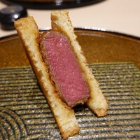 西麻布けんしろう - ヒレのブリオッシュカツサンド