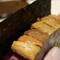 西麻布けんしろう - 和牛の雲丹ユッケドッグ