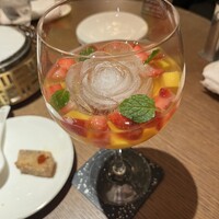 正宗広東私房菜サワダ 梅田エスト店 - 