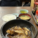 金時食堂 - 鯛のあら炊き