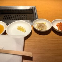 ビーフキッチン 恵比寿店 - 白菜キムチ、もやしナムル
