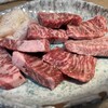 精肉屋の倅がただただ旨い肉を出す店 焼肉たけよし