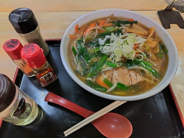 岩手・滝沢の本格ラーメン店「麺龍 &ndash; 大釜」：こだわりの味と温かい雰囲気