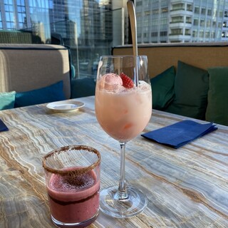 冬に一押しのホットワインも◆多彩なドリンクメニュー