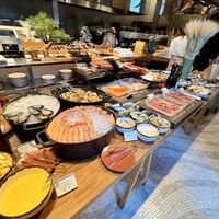 ザ タヴァン グリル＆ラウンジ - 