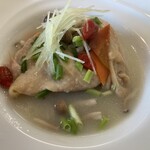 CHINESE DINING 瑞 - 薬膳蒜頭鶏塊アップ