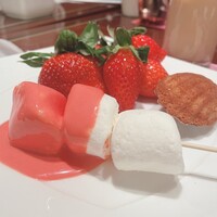 ロビーラウンジ 「マーブルラウンジ」 ヒルトン東京 - 