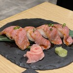 焼肉とんび - 