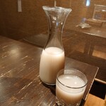 肉ばんざい - 黒豆マッコリ