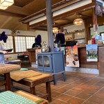 だいこん舎 - 古民家風店内